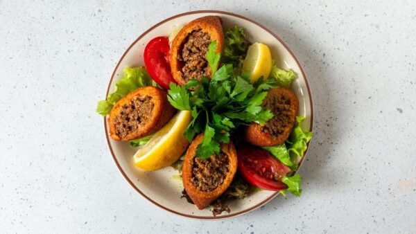 Kibbeh 2 Pieces (Kibbeh 2 Copë)
