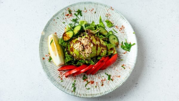 Quinoa Avocado Salad (Sallatë me Kuinoa dhe Avokado)