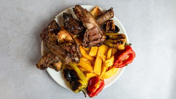 Lamb Chops (Bërxolla qengji)