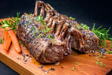 Rack of Lamb with Fire Show 🔥600Gr - 3600 Leke / 1Kg - 6000 Leke(Copët e Qengjit me Shfaqje Zjarri 🔥)