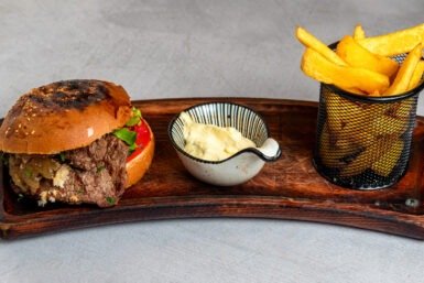 Hayal-Et Steak Burger (Burger "Hayal-Et" me Biftek)