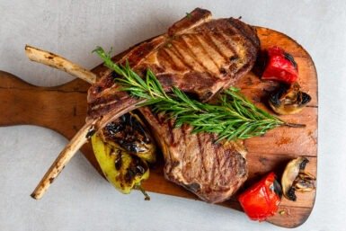 Tomahawk Steak With Fire Show 🔥 700-800 Gr - 4500 Leke / 1 kg - 6500 / 1.2 kg - 7000 Leke (Biftek "Tomahawk")