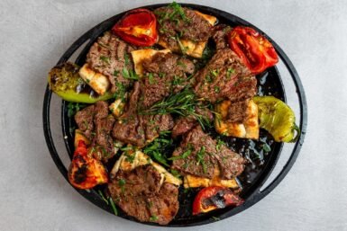 Chateaubriand for 3 People with Fire Show 🔥(Fileto e qengjit per 3 Persona me Shfaqje Zjarri🔥)