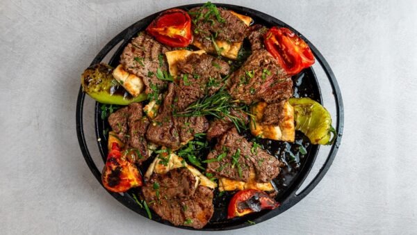 Chateaubriand for 3 People with Fire Show 🔥(Fileto e qengjit per 3 Persona me Shfaqje Zjarri🔥)