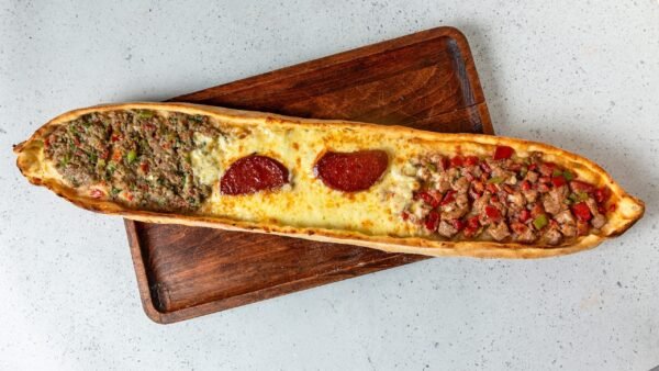 Mixed Pide (Pite mixe)
