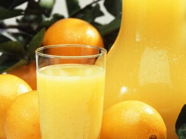 Fresh Orange Juice (Lëng i freskët Portokalli)