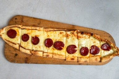 Pita with Turkish Special Suxuk(Pita me suxuk special turk)