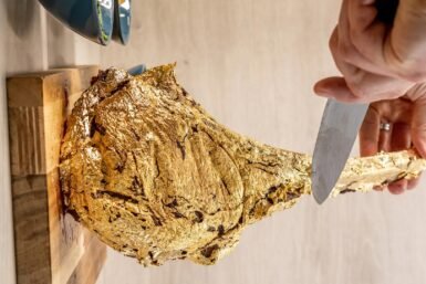 Gold Tomahawk Steak 24 K with Fire Show 🔥 (700-800 Gr ) (Biftek Gold Tomahawk me Shfaqja Zjarri🔥)